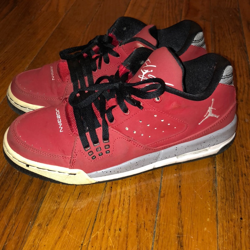 TWO PAIR Air Jordan Flight Nike Red Black 6Y 7 7.5